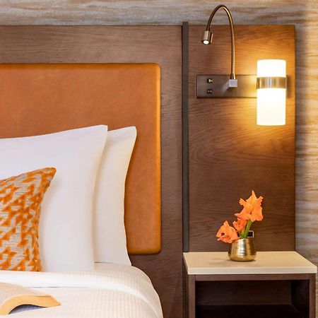 Hoodoo Moab, Curio Collection By Hilton Hotel Bagian luar foto